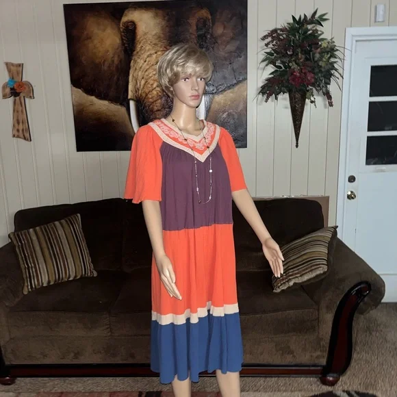 Go Softly Patio • Vintage • Boho • Orange/ Beige/Purple • Small •  Nightgown - Picture 7 of 16